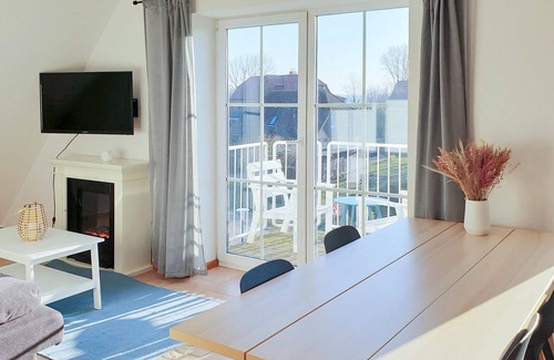 Gollwitz Apartment | Comfortably furnished vacation apartment on the second floor by the sea.