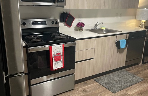 Northeast Miami Apartment | Comfy 1 bedroom 10 minutes from Everything