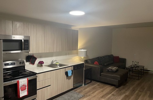 Northeast Miami Apartment | Comfy 1 bedroom 10 minutes from Everything