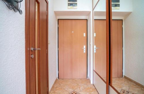 Cierny Balog Apartment | Comfy 1BR Apartment