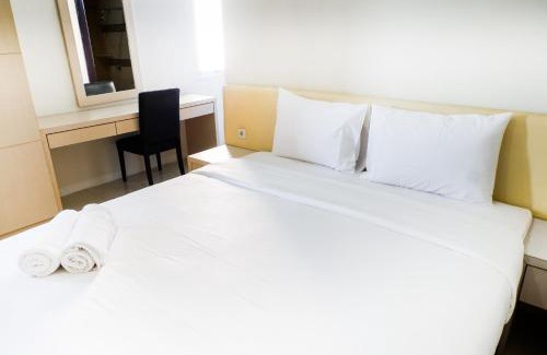 Surabaya Apartment | Comfy 1BR Twin Tower Apartment By Travelio