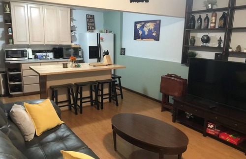 Sand Lake House | Comfy 2 Bedroom 1 Bath Near Sand Lake and Airport