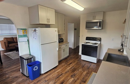 Cathlamet Apartment | Comfy 2-bedroom apartment in Charming Cathlamet