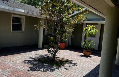 Embassy Hills Apartment | Comfy 2 bedroom apartment
