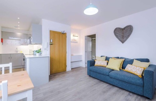 Chester Condo | Comfy 2 Bedroom Apartment in Chester City Centre