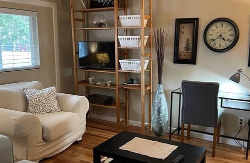 Lakewood Apartment | Comfy 2 Bedroom Apartment #1