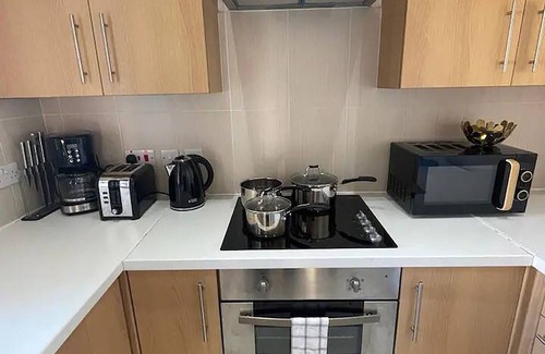 Maida Vale Apartment | Comfy 2-Bedroom Flat w/free WiFi in Maida Vale near Little Venice & Paddington