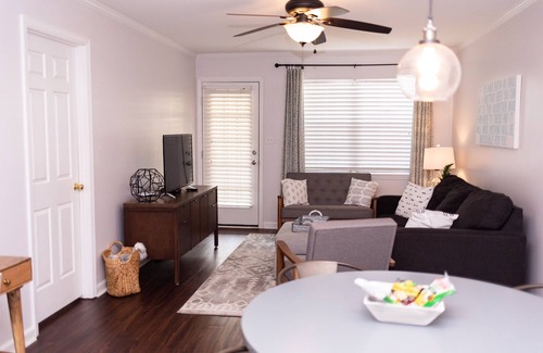 Athens Condo | COMFY 2 BR CONDO ON S. MILLEDGE. CLEAN AND CLOSE TO EVERYTHING! /A