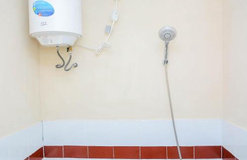 Pekayon Jaya Apartment | Comfy 2BR Mutiara Bekasi Apartement By Travelio