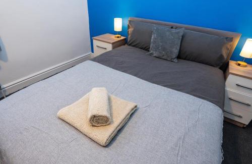 Forest Fields House | Comfy 4 Bed House near Notts City Centre - FREE Parking