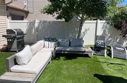 North Salt Lake House | Comfy 6 bed with hot tub near downtown SLC