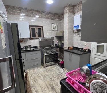 Faisal Apartment | Comfy and spacious two bedrooms apartment - 5 mins drive from bus station