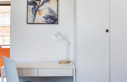 North Sydney Apartment | Comfy Balcony Studio near Parks Shopping & Dining