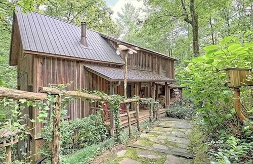 Lakemont House | Comfy Cabin near Lake Rabun