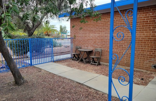 Tucson House | Comfy Central Studio Guesthouse