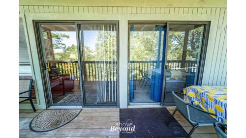 Reeds Spring House | Comfy Condo near SDC