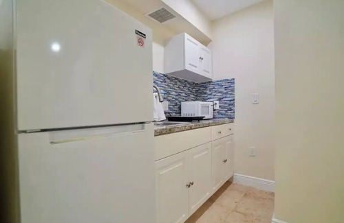 Flagami Apartment | Comfy & Cozy Guest suite in the heart of Miami