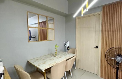 Bel-Air Apartment | Comfy Cozy Staycation
