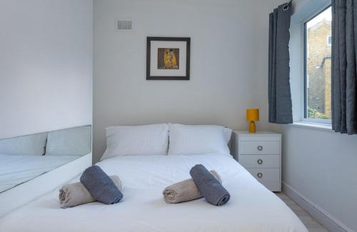 Harrow Road Apartment | Comfy Flat Near Portobello Road