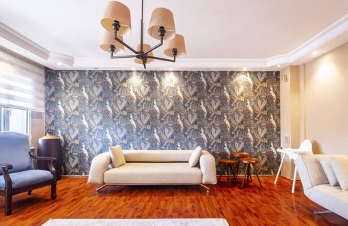Atasehir Apartment | Comfy Flat with Balcony in Atasehir