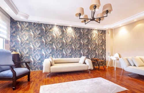 Atasehir Apartment | Comfy Flat with Balcony in Atasehir