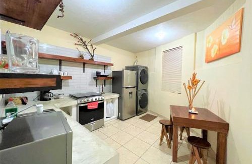 Chimaltenango Apartment | COMFY. Full internet, kitchen, washer and dryer, Netflix