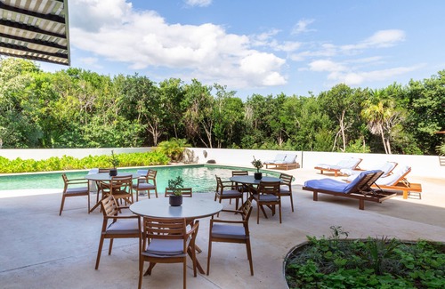 Akumal Apartment | Comfy Garden Suite Apartment Pool BBQ Hot Tub 01ABn