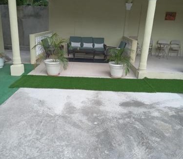 Port Antonio House | Comfy Guest Rooms