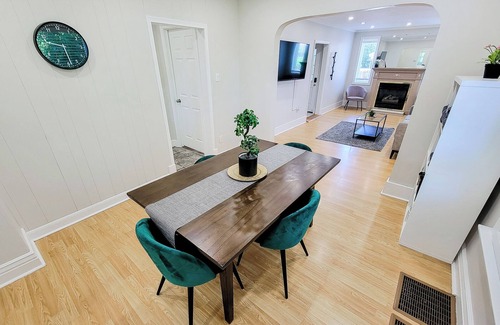 Niagara Falls House | Comfy Home central Niagara Falls
