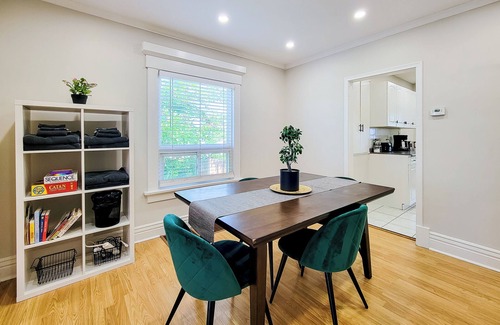 Niagara Falls House | Comfy Home central Niagara Falls