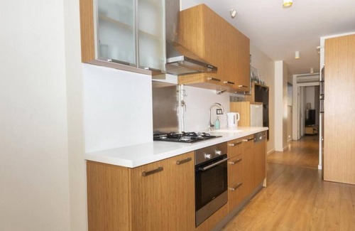 Bomonti Apartment | Comfy Home near Public Transportation in Sisli