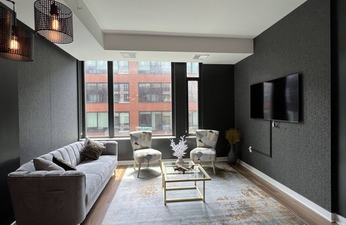 Vienna Apartment | Comfy Nook Tysons King Suite