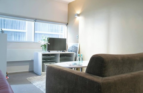 Te Aro Apartment | Comfy on Cuba Suite - Great Location Close to Attractions, Shops & Eateries