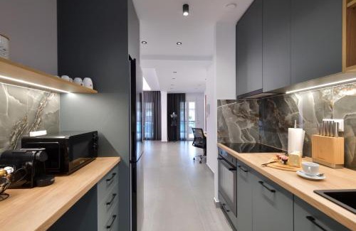 Attiki Apartment | Comfy Penthouse - 200m from Attiki Metro