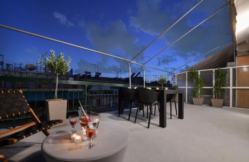 Attiki Apartment | Comfy Penthouse - 200m from Attiki Metro