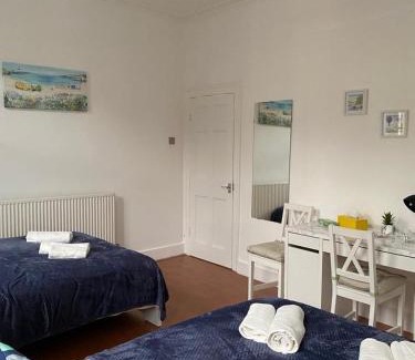 Camden Town House | Comfy Private Rooms in Camden Town, Central London