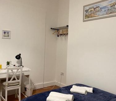 Camden Town House | Comfy Private Rooms in Camden Town, Central London