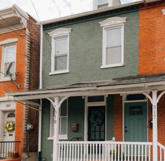 Lancaster House | Comfy renovated townhome - heart of Downtown Lancaster