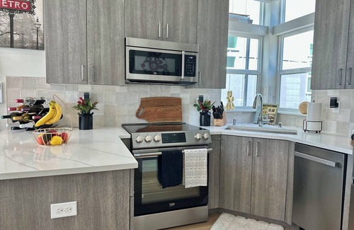 Whittier Heights House | Comfy Room in Ballard