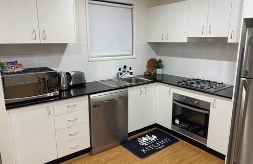 St Marys House | Comfy Small House