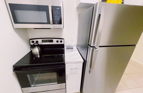 Jensen Beach Apartment | Comfy & Spacious 1 BR APT w/Pool near downtown