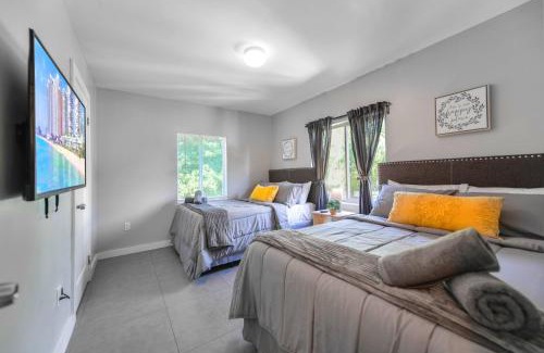 Northeast Miami Apartment | Comfy & Spacious Duplex w Top Amenities!