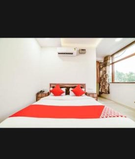 Pashim Vihar Hotel | Comfy stay