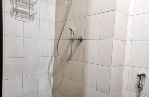 Panakkukang Apartment | Comfy Studio at Vida View Makassar Apartment By Travelio