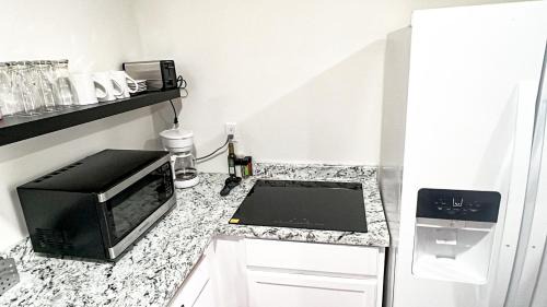 Sandy Apartment | Comfy Studio in Sandy Utah Pvt Entry WFH B