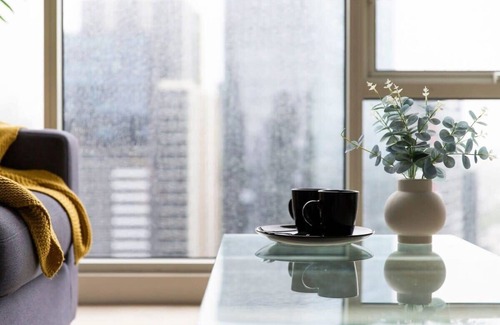 Southbank Apartment | Comfy & Stylish 2BR Apt Next to Crown, City Views
