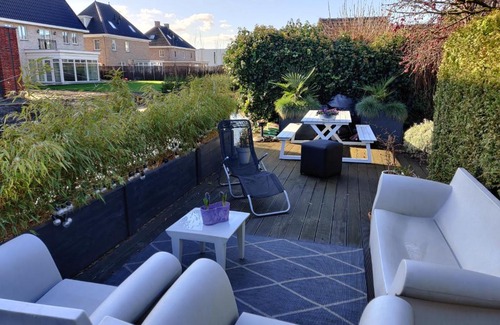 Zestienhoven Apartment | Comfy Tiny house Rotterdam Airport
