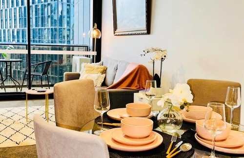 Southbank Apartment | Comfy unit in front of Crown w/Free Parking