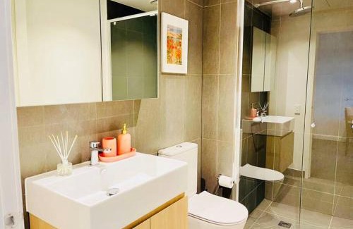 Southbank Apartment | Comfy unit in front of Crown w/Free Parking