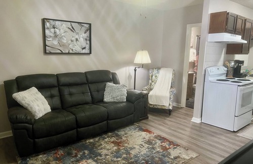 Richmond Apartment | Comfy Upstairs 2 bed/1 bath near EKU in Richmond